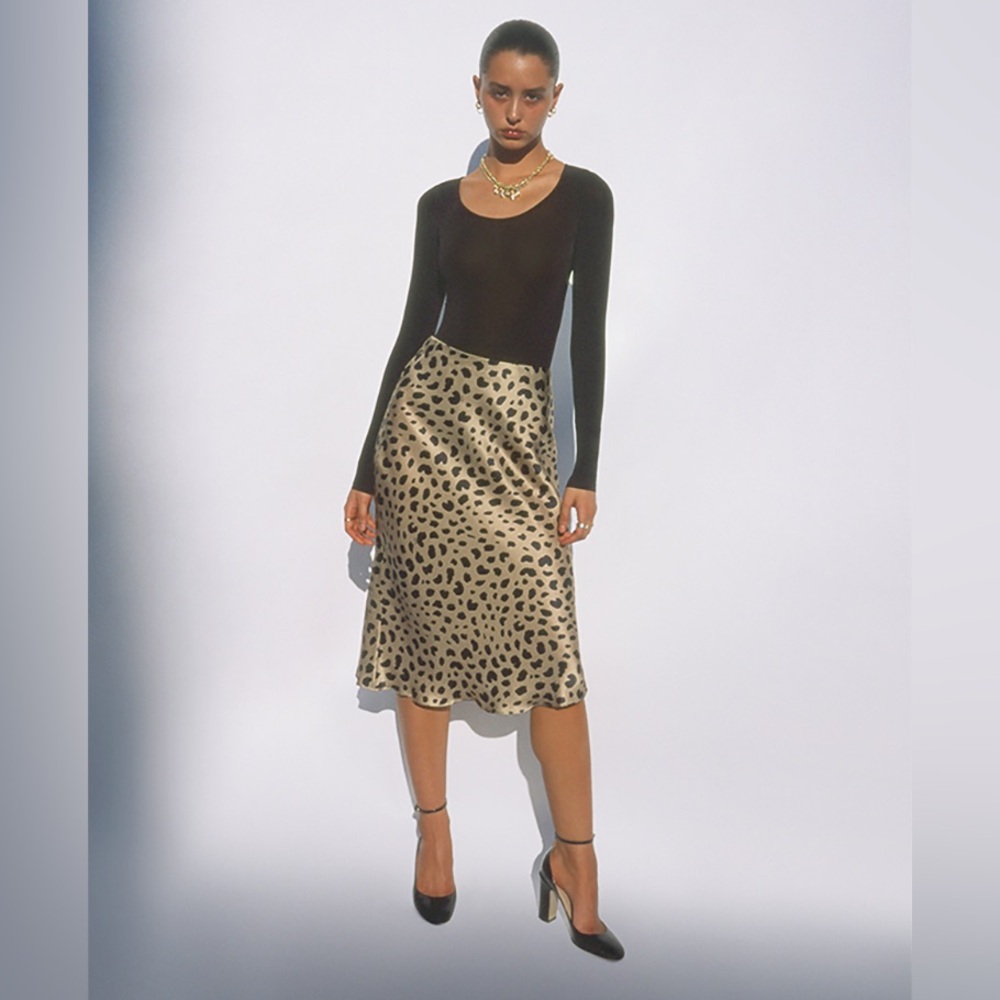 NWOT Realisation Par Naomi Midi Skirt